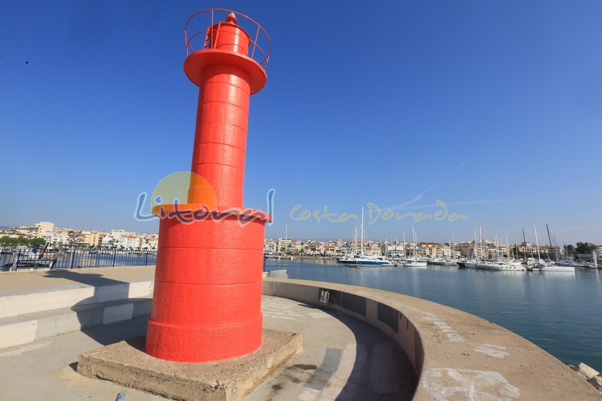 faro rojo de cambrils