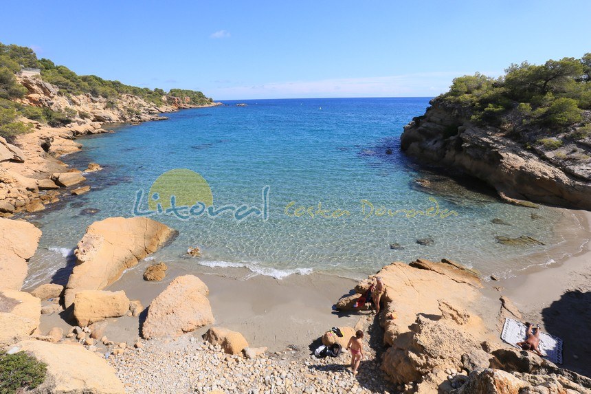 Aguas cristalinas de l'illot