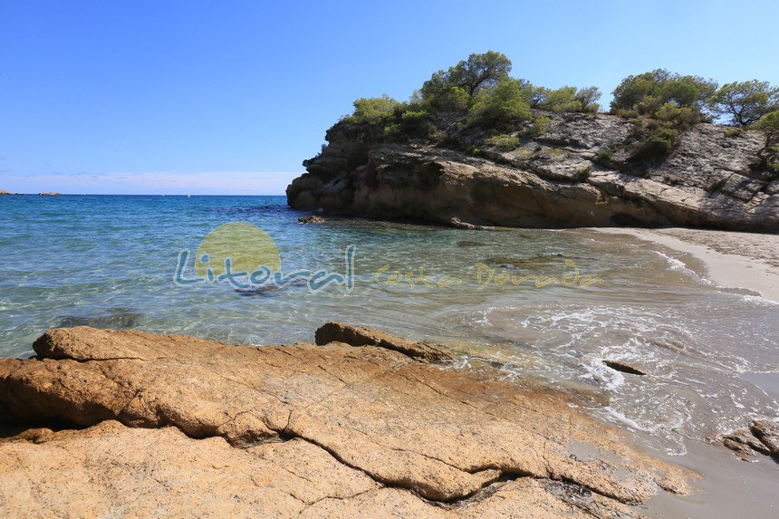 playa l'illot en ametlla de mar