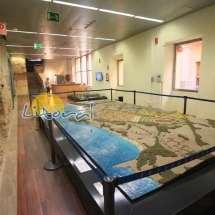 Vista de la sala donde está la maqueta romana de Tarragona