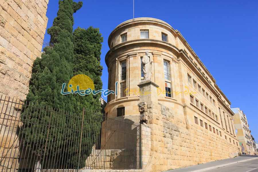 Fachada del museo arqueologico nacional de Tarragona