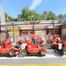 Atraccion el Latigo en Ferrari Land