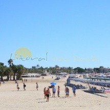 Playa principal de Cambrils en el centro del municipio